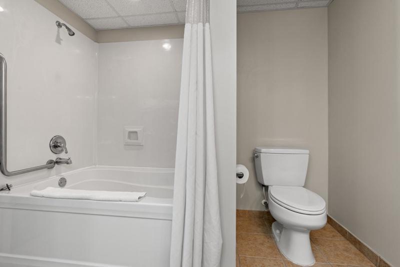 הוילה מירטל ביץ' New Holiday Sands 511 Pools, Wifi, 2Br Oceanfront מראה חיצוני תמונה
